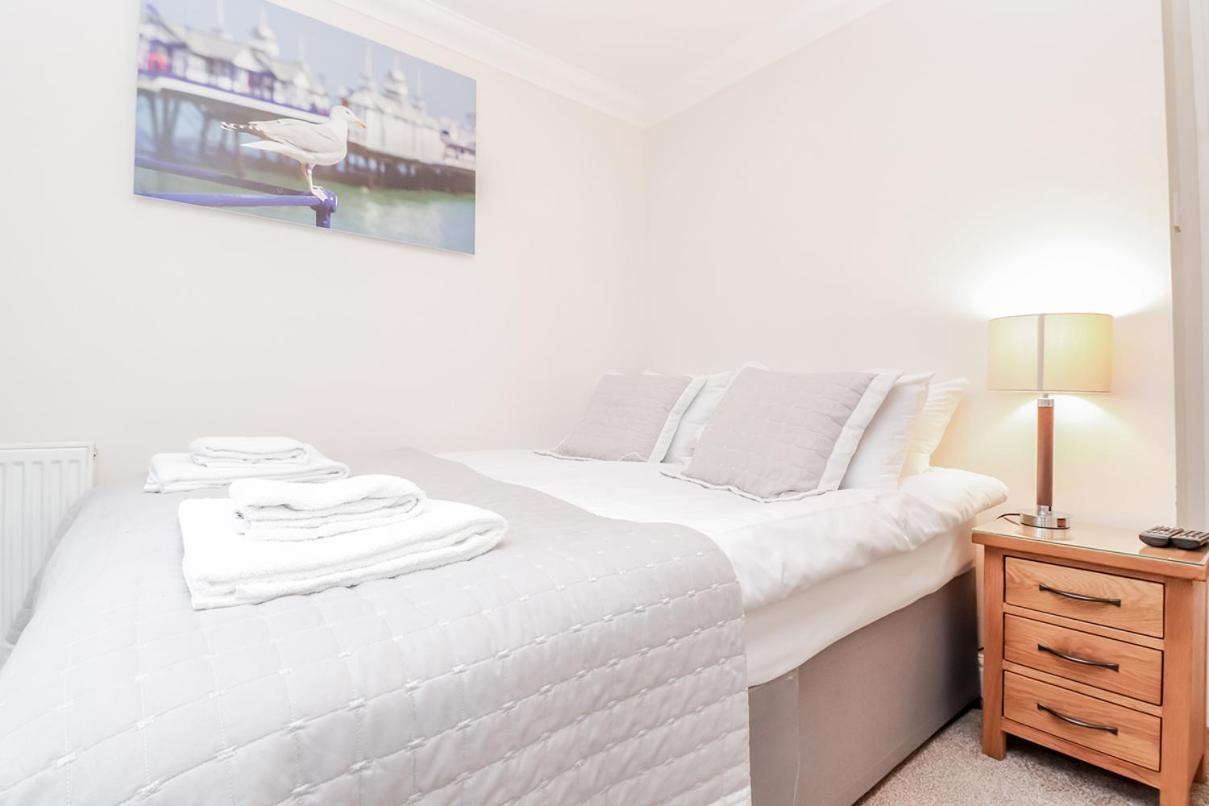 3 Queens Gardens Sea View Apartment Torneo de Torneo de Eastbourne Exterior foto